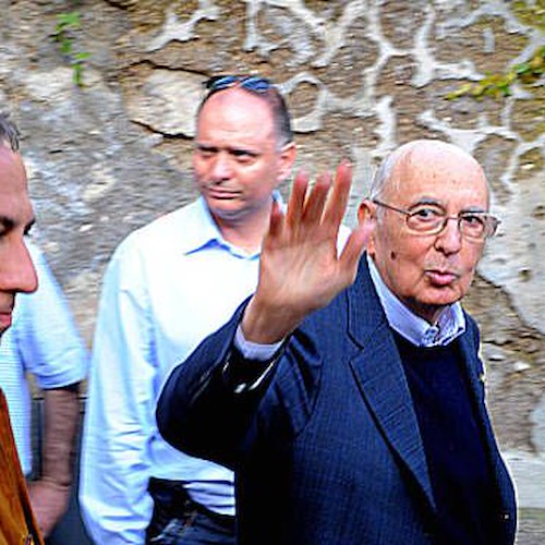 Morte Napolitano, nel 2010 la visita a Minori e il conferimento del Premio di Letteratura Enogastronomica