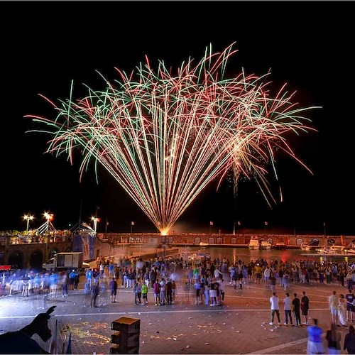 Napoli campione d'Italia: grande festa al porto di Maiori con spettacolo pirotecnico / FOTO 