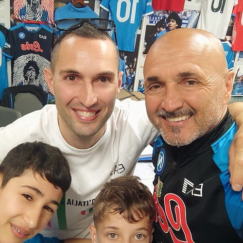 Napoli, i campioni d'Italia fanno colazione con il Pan di Amalfi della Pasticceria Pansa 