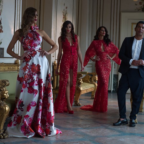 Napoli, lo stilista Bruno Caruso presenta la sua collezione 2024 e la nuova linea di gioielli Allure de Femme