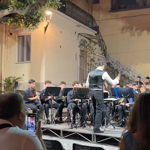 Nasce l'Orchestra di Fiati Giovanile “Costa d'Amalfi”, successo per il primo concerto a Minori 