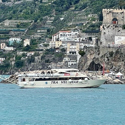 Nessuna preoccupazione a Maiori per il presunto inchino. Manovra effettuata in piena sicurezza /foto