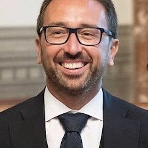 No di Grillo al terzo mandato per i 5S, Bonafede uno degli esclusi: "Mai avuto poltrone comode"