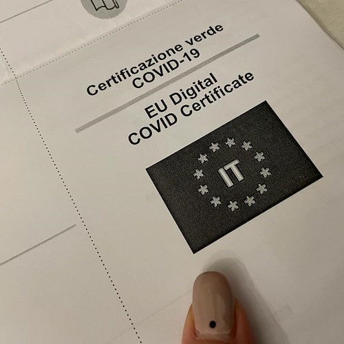 Nuove restrizioni a dicembre? L’appello dei governatori al Governo: «Lockdown solo per i no vax»