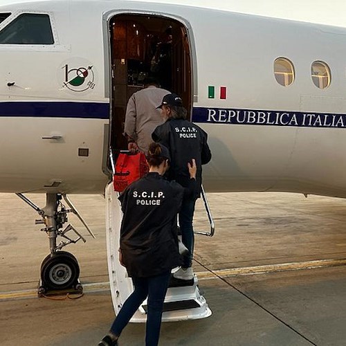 Padre Shabbar estradato dal Pakistan<br />&copy; Ministero della giustizia