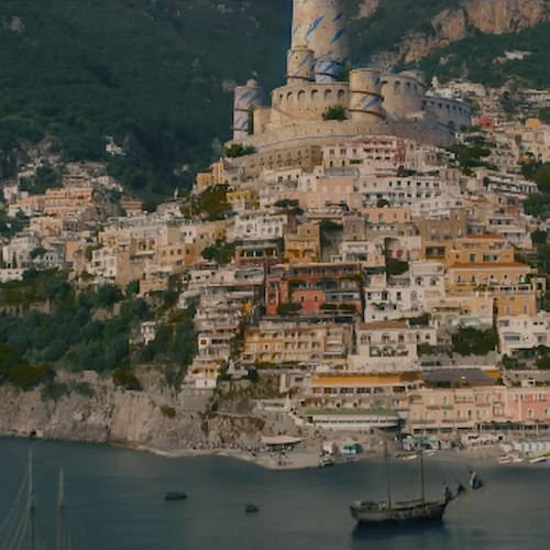 Positano in One Piece <br />&copy;