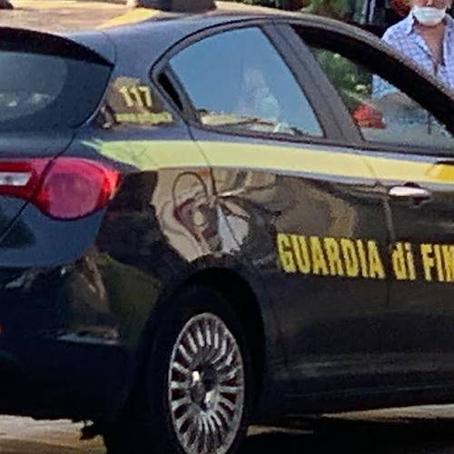 Padova, percepisce Reddito di Cittadinanza ma ha 74 auto intestate: nei guai 40enne 