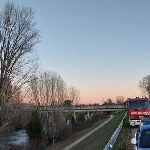 Padova, si getta nel fiume per sfuggire alla polizia: 23enne straniero muore annegato 
