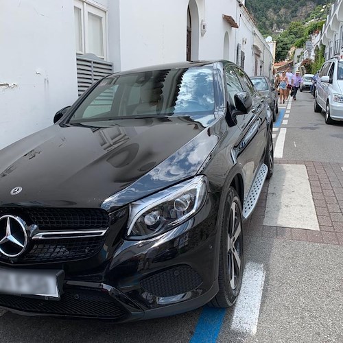 Parcheggi in vacanza: la Costiera Amalfitana di salato non ha solo il mare 