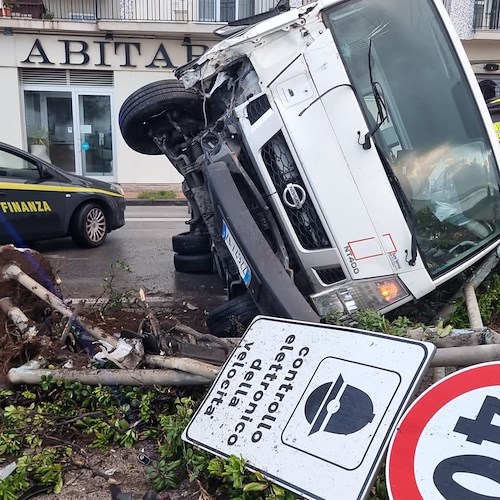 Incidente a Salerno<br />&copy; Salerno Pulita Spa
