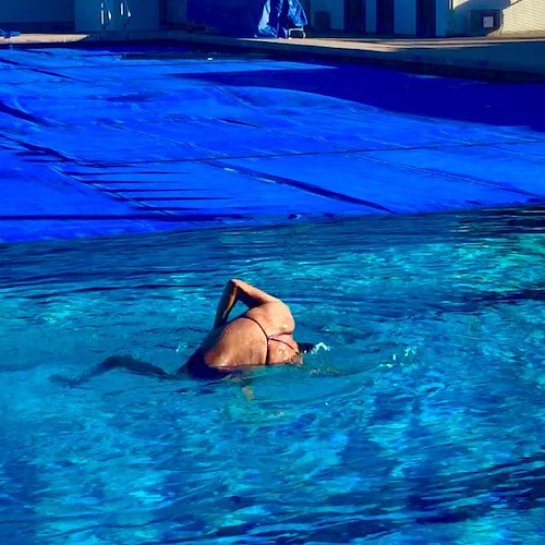 Paura ai Mondiali di Nuoto, Anita Alvarez perde i sensi in acqua. L'allenatrice si tuffa e le salva