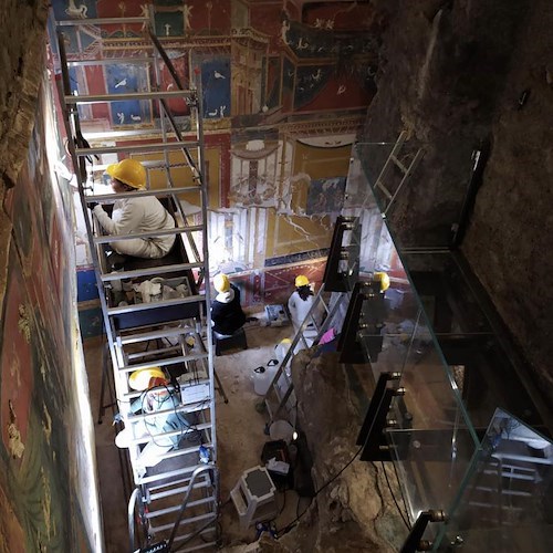 Positano, cantiere aperto alla Villa Romana per il restauro degli affreschi 