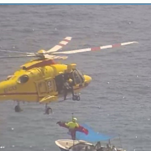 Positano, donna accusa improvviso malore: immediati i soccorsi /foto / video