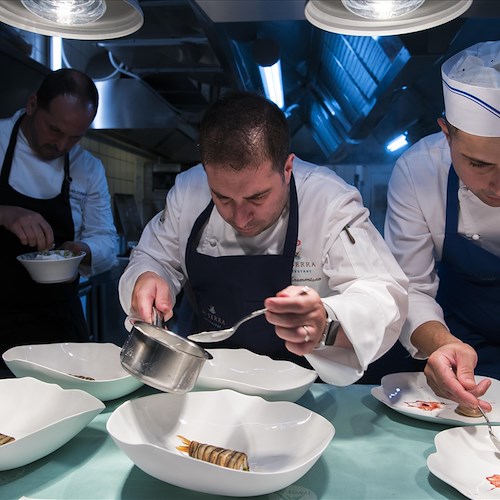 “Positano Gourmet” al ristorante La Serra con gli stellati Tramontano e Barthe