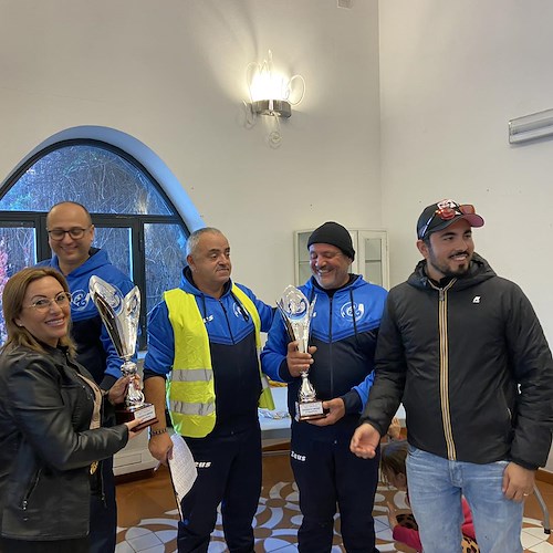 Positano, Mario e Beniamino D'Urso trionfano al XIV trofeo di pesca in memoria di Enzo D'Urso /foto