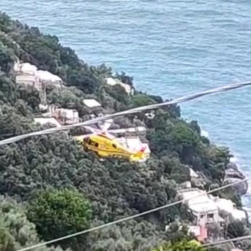 Positano, si infortuna sul Vallone Porto: turista trasferita in elisoccorso in ospedale 