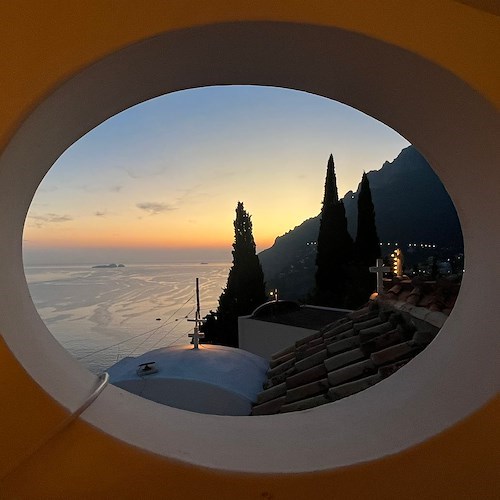 Positano si prepara a celebrare la commemorazione dei defunti /foto