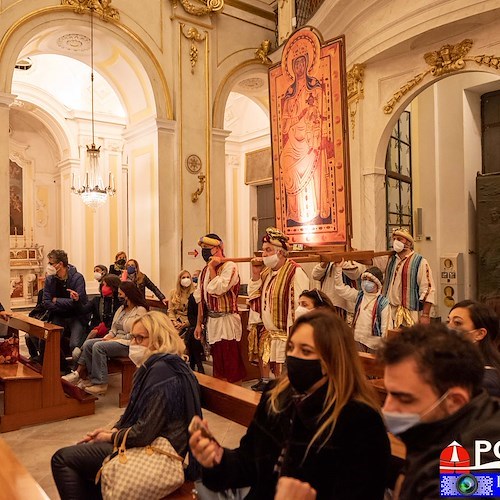 Positano: successo per lo spettacolo “Posa Posa”. Prossimo appuntamento con “Alma e Miluna” /FOTO