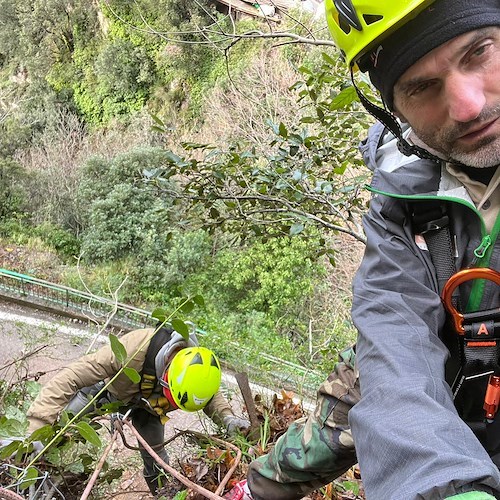 Positano, sulla strada per Nocelle si lavora per ripristinare la viabilità