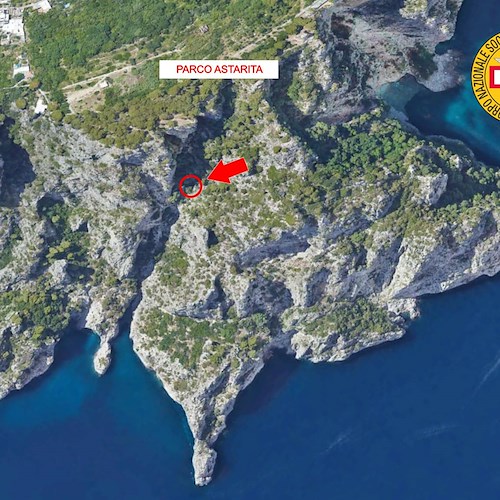 Precipita in un dirupo a Capri, trovato senza vita il turista statunitense scomparso da sabato 