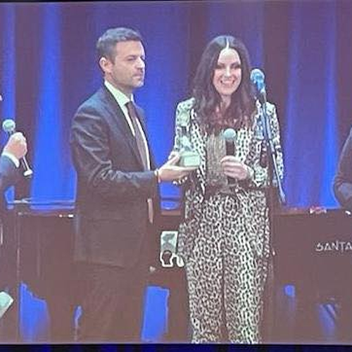 Premio Penisola Sorrentina, l'edizione 2022 si conclude con la premiazione della star britannica Amy Macdonald 