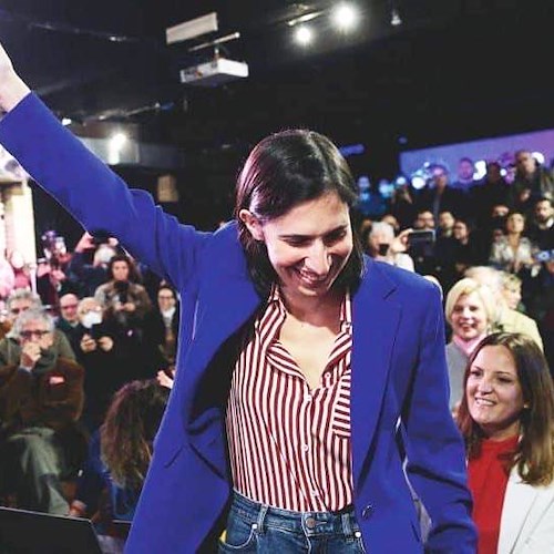 Primarie Pd, Elly Schlein è la prima donna e la più giovane segretaria: vince con il 53%