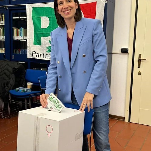 Primarie Pd, Elly Schlein è la prima donna e la più giovane segretaria: vince con il 53%