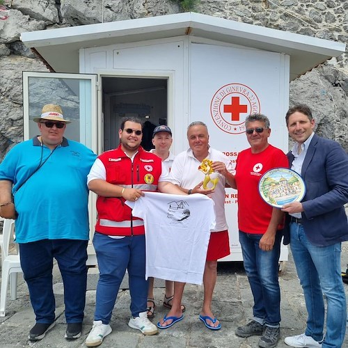 Puliti fondali marini a Positano, Sindaco: «Con conferma Bandiera Blu continuiamo a prenderci cura dell'ambiente»