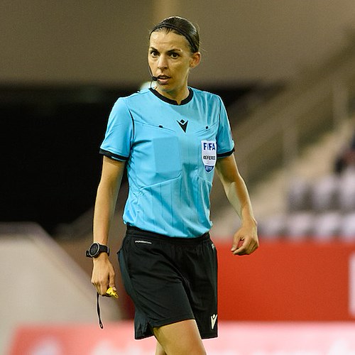 Qatar, Frappart è la prima donna ad arbitrare in una partita di Coppa del Mondo