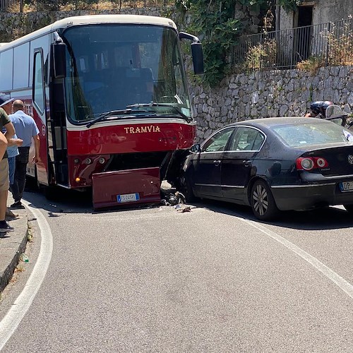 Ravello. Scontro frontale con Bus turistico sulla Strada Provinciale 1 