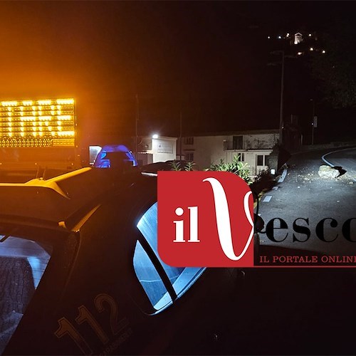 Ravello, una grossa pietra crolla in località Civita: sul posto i Carabinieri