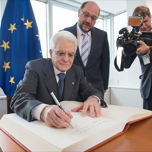 Reggio Emilia, Mattarella: "Lavoro precario stride con la crescita"