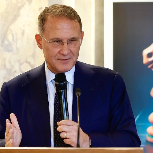 Regionali, Cirielli lancia il Reddito di Promozione: «Dal sussidio all’autonomia, investiamo sulle competenze»