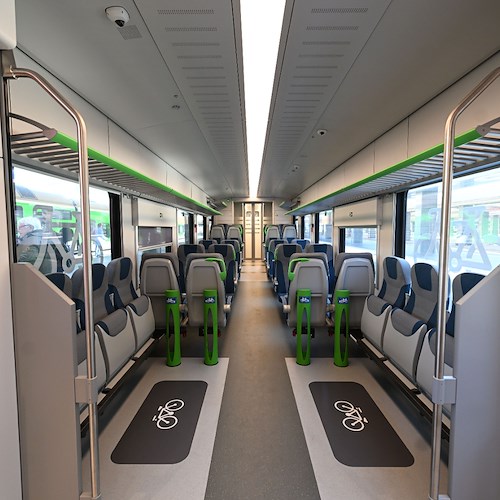 Regione Campania investe sul trasporto pubblico, inaugurati i nuovi treni per la tratta Napoli-Piedimonte Matese