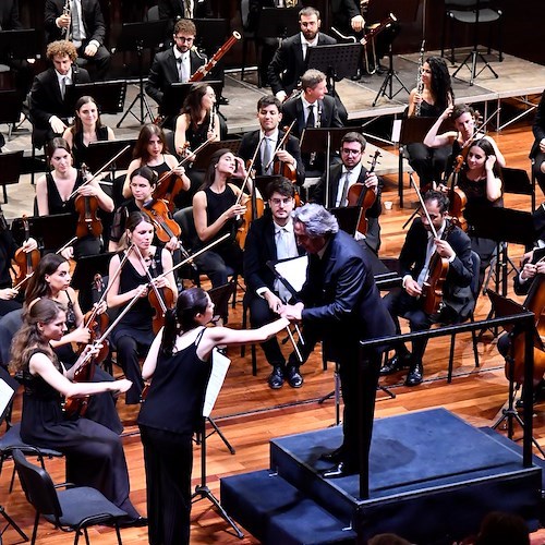 Riccardo Muti incanta il Ravello Festival, cinque minuti di applausi per il ritorno del Maestro