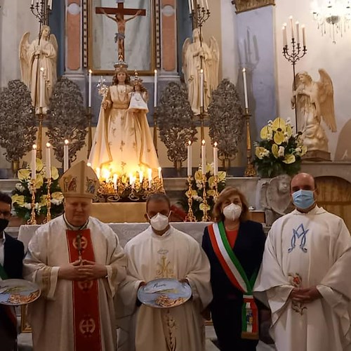 Riconoscimento a Don Luigi Savino, parroco di Pellezzano originario di Maiori