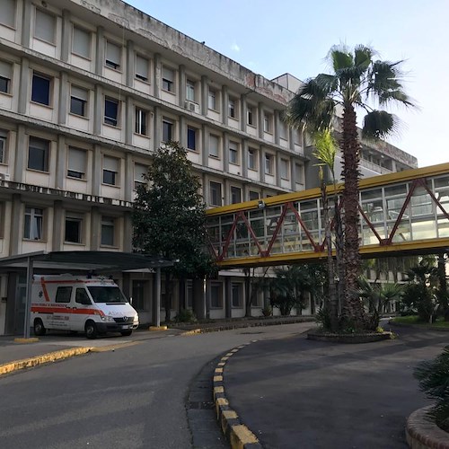 Ridisegnata rete ospedaliera, CISL FP Salerno: «37 posti di terapia intensiva in più, però mancano i professionisti»