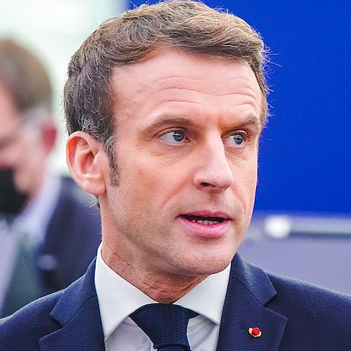 Riforma pensioni in Francia, Macron: "Pronto ad addossarmi impopolarità"