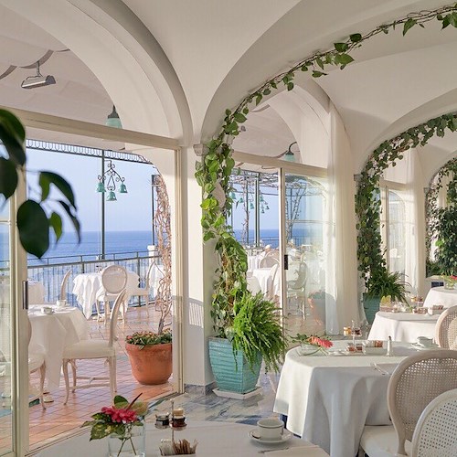 Riparte "Glicine" il ristorante stellato dell’Hotel Santa Caterina di Amalfi