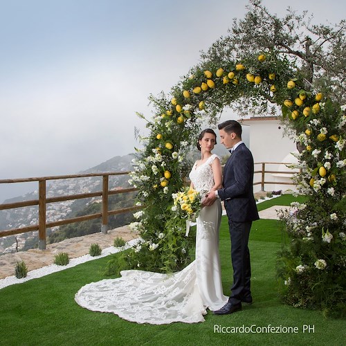 Ripartono le cerimonie in Costiera Amalfitana dal prossimo 15 giugno. A Furore Villa Cimea è la nuova esclusiva location per eventi e matrimoni /foto /video