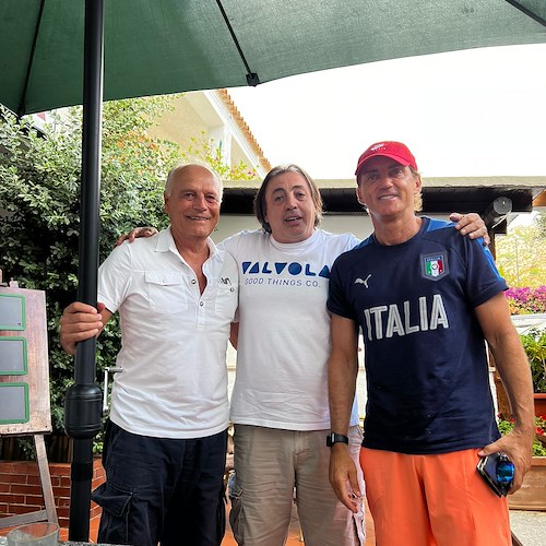Roberto Mancini ritrova l'ex capitano Franco Colomba in Costa Smeralda, alla reunion anche Enzo Mammato 