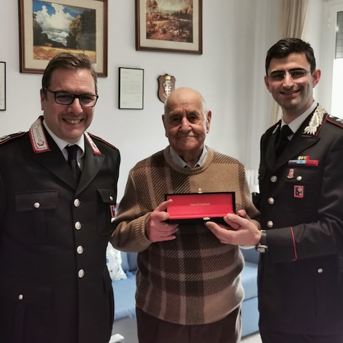 Roma, il maresciallo Giovanni Ante compie 100 anni: gli auguri e il dono dell'Arma 