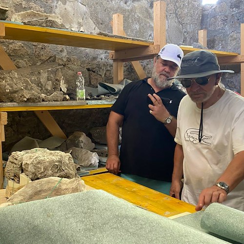 Russell Crowe "torna" nell'antica Roma: per l'attore de "Il Gladiatore" visita agli scavi di Pompei 
