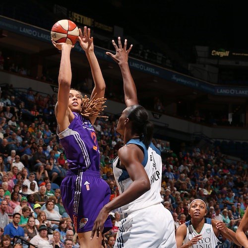 Russia, Brittney Griner condannata a 9 anni per contrabbando di droga. Biden: «Inaccettabile»
