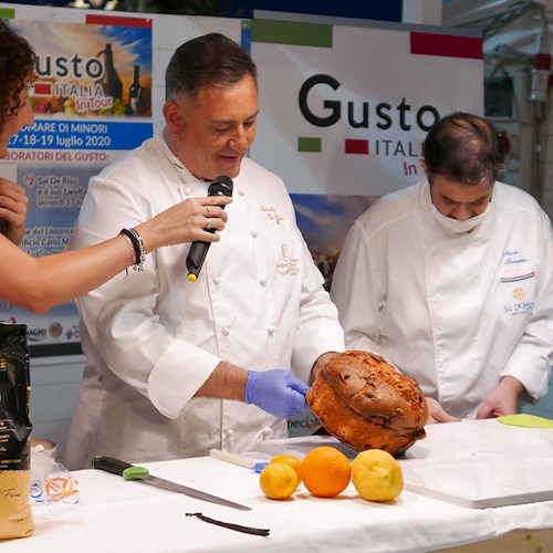 Sal De Riso incanta tutti con il cooking show a “Gusto Italia in tour”: «Il mio sogno l’ho realizzato con lo studio»