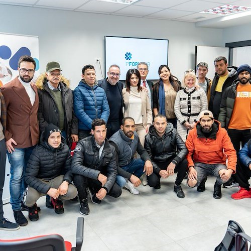 Salerno, inaugurato Sportello Formazione e Lavoro per gli immigrati