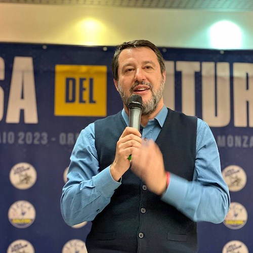 Salvini: "Stop ai monopattini troppo veloci"
