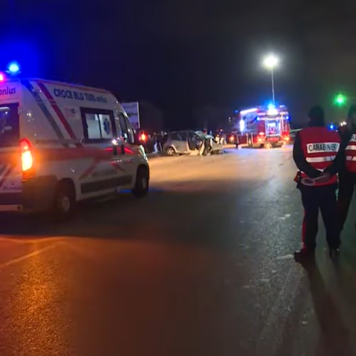 Scontro tra due auto in provincia di Bari, morti quattro giovani 