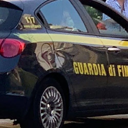 Scoperta autofficina abusiva a Mercato San Severino: titolare denunciato per inquinamento ambientale