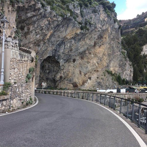 Sequestrata “Grotta dell’Annunziata” tra Maiori e Minori, Procura: «Usata illecitamente per scopi commerciali»